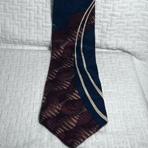 Men’s silk tie